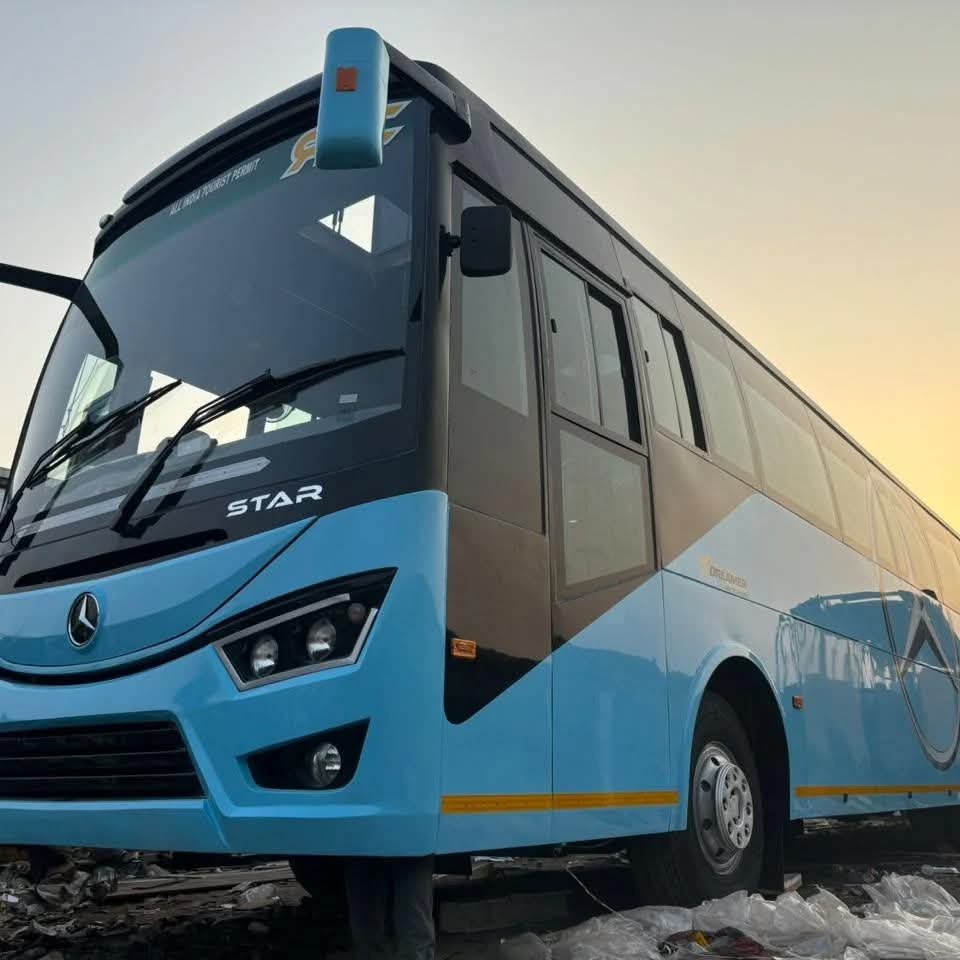 WhatsApp Image 2025-12-04 at 16.07.00_eab4d831.jpg - Supreme Car Rental